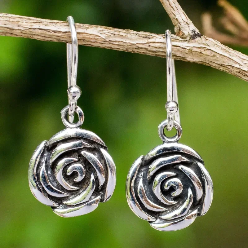 2025 New Elegant Retro Rose Bl - đánh giá và giá Women'S Accessories New Look